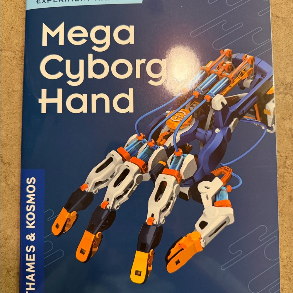 Thames & Kosmos Mega Cyborg Hand